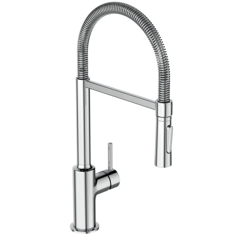 Küchenarmatur aus Chrom mit flexibler Auslaufbrause von Ideal Standard, ausgestattet mit Federarm und Hebel für einfache Wassertemperaturregelung.